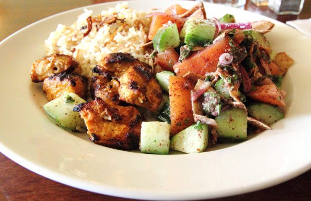 tawuk-617×411-c-top-617×400